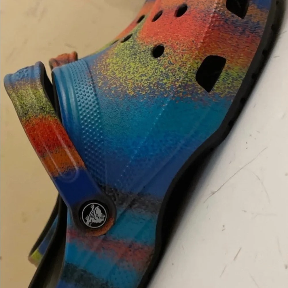 Crocs - Picture 2 of 4